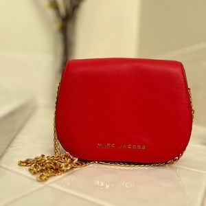 Marc Jacobs Avenue Crossbody - lipstick red with gold hardware